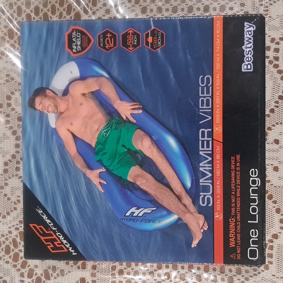 Hydro-Force one lounge - Picture 1 of 3